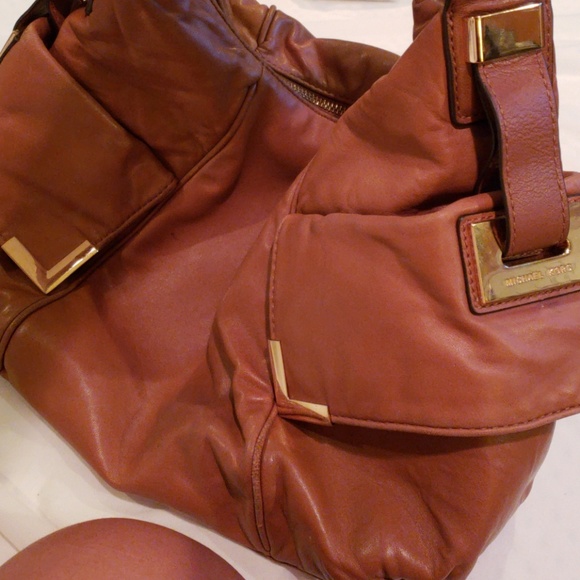 Michael Kors handbag - Picture 2 of 6